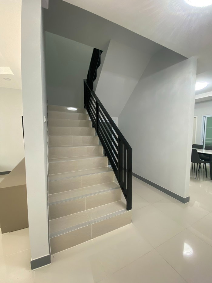 รูป 🏠✨ ทาวน์โฮมโมเดิร์น พร้อมอยู่ ทำเลทองสันกำแพง เชียงใหม่ ✨🏠 - รูปที่ 5/15