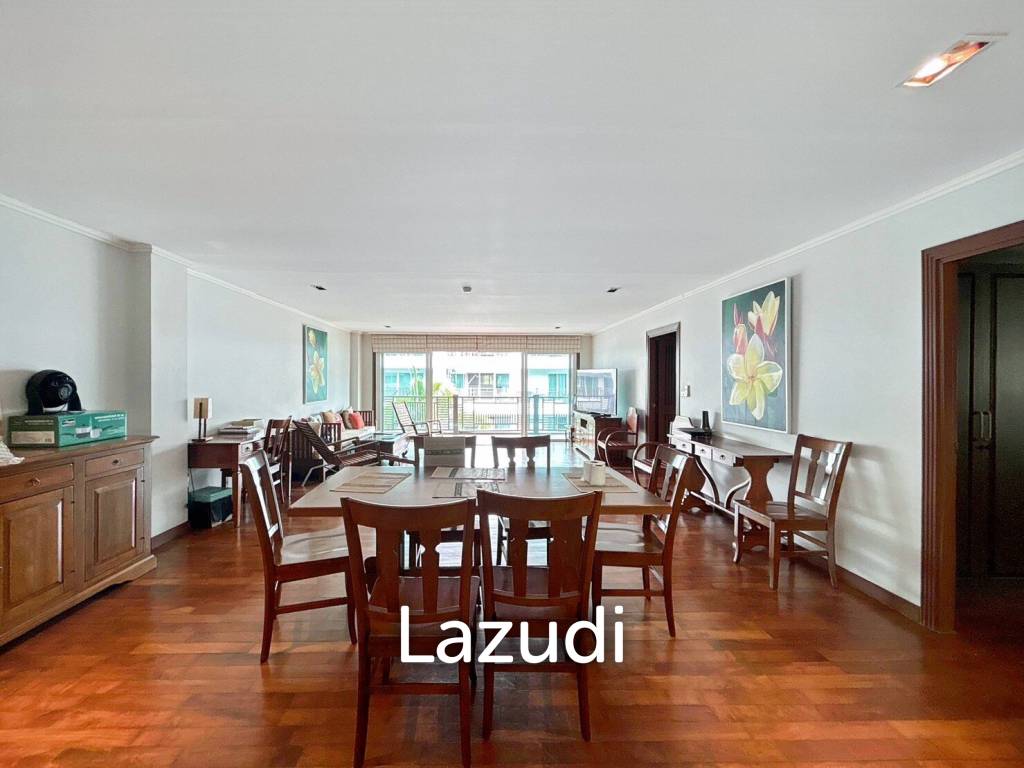 picture The Beach Palace : 2 Bed Condo Beach Front - 9/31