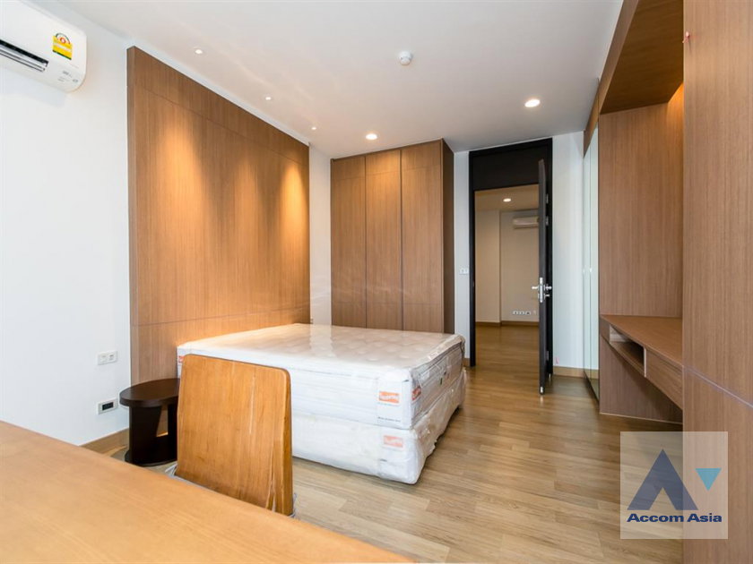 รูป 🔼🔽 AccomA 📩 Spacious room with a large private balcony.( AA31788 ) - รูปที่ 14/20