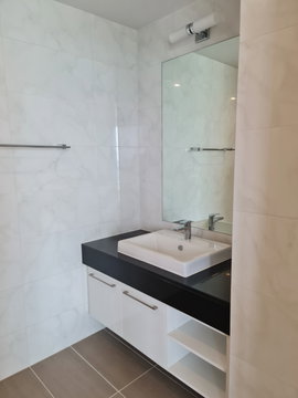 URGENT ROOM FOR RENT / Supalai Riva Grande Rama 3/ 2 BD 2 BR /127.5 sqm/ Riverview Suite/ Tower B