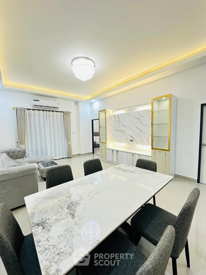 รูป บ้าน 3-ห้องนอน ใกล้ เมืองพัทยา (ID 2772999) - รูปที่ 10/13