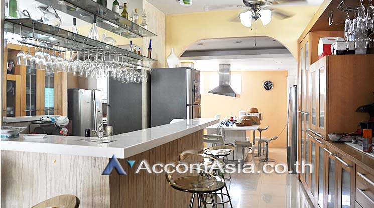 picture 🔼🔽 AccomA 📩 4 BR Townhouse in Khwaeng Sam Sen Nai (13000895) - 3/16