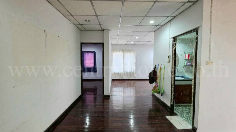 รูป บ้านเดี่ยว 70 ตารางวา หมู่บ้านเสนานิเวศน์ โครงการ 2 บ้านสวย สภาพดีมาก พร้อมอยู่ - รูปที่ 18/34