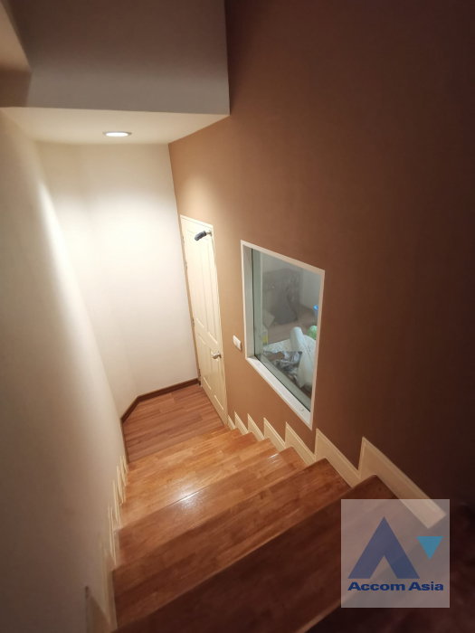 picture 🔼🔽 AccomA 📩  3 BR House @ (AA41418) - 9/19