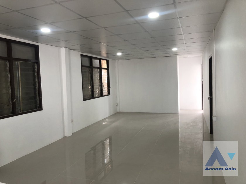 รูป 🔼🔽 AccomA 📩 Home Office,Office 5 BR House in Khwaeng Sam Sen Nai (AA36181) - รูปที่ 6/17