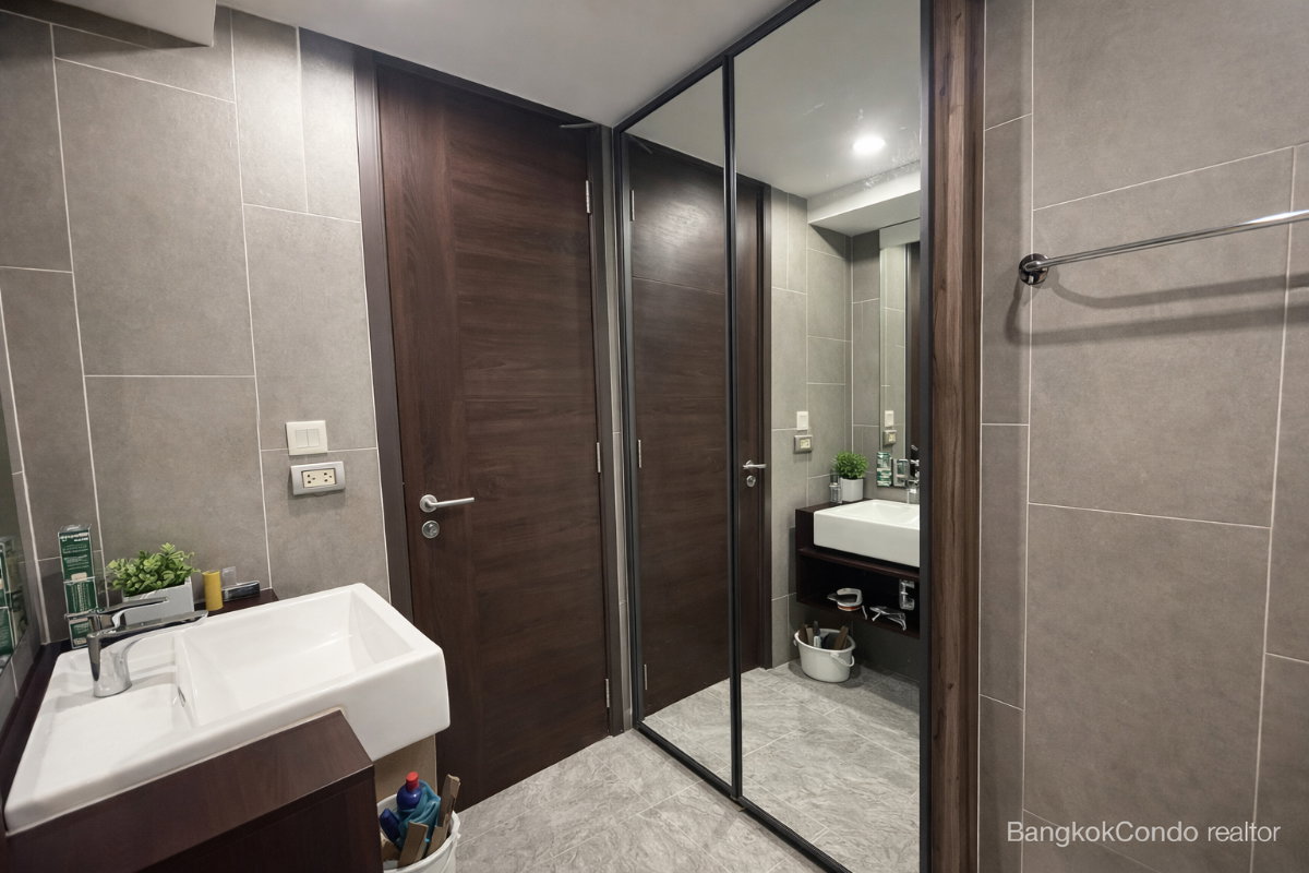 รูป 🍀🍀🍀 Prime condo location 🚆ให้เช่า📌ซี เอกมัย  ✨BTS ทองหล่อ (Line:@rent2022)✨พร้อมเข้าอยู่🌼A11050 - รูปที่ 7/12