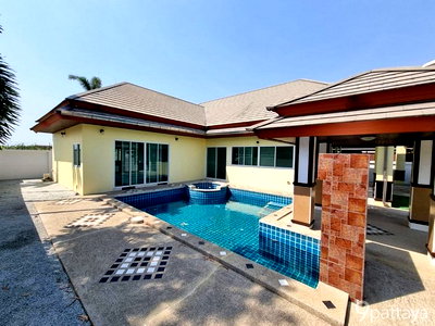 Houses for sale Bang Lamung Chonburi : For Sale | Single House – Bann Piam Mongkon, Huay Yai ✨