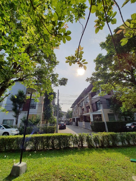 รูป ให้เช่า ทาวน์โฮม 3 ชั้น หลังมุม ริมน้ำ ตรงข้ามเซนทรัลแจ้งวัฒนะ สถานี MRT - รูปที่ 10/45