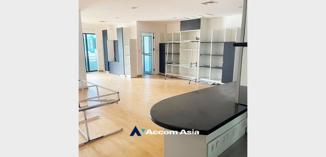 picture 🔼🔽 AccomA 📩 La Maison Ruamrudee - 1/9