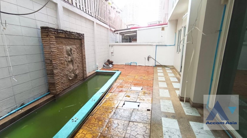 picture 🔼🔽 AccomA 📩 Renovated Townhouse with Open Living Area in Sathorn (AA36392) - 18/18