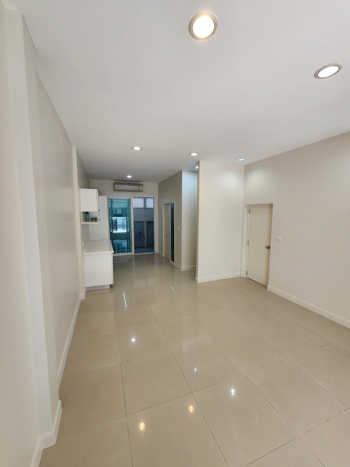 รูป [ให้เช่า] ทาวน์โฮม 3 ชั้น📍บ้านกลางเมือง S‑Sense พระราม9‑ลาดพร้าว | ใกล้ รร.นานาชาติสิงคโปร์ (SISB) Central Eastville 🚇BTS ลาดพร้าว 71 - รูปที่ 2/19