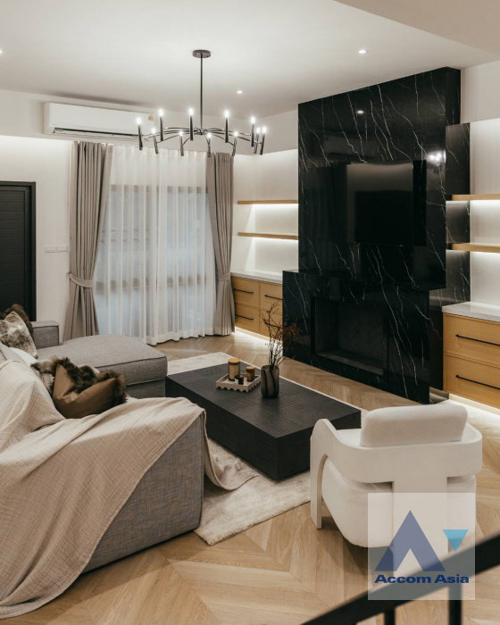 picture 🔼🔽 AccomA 📩  5 BR Townhouse @Regent 71 (AA44628) - 3/20