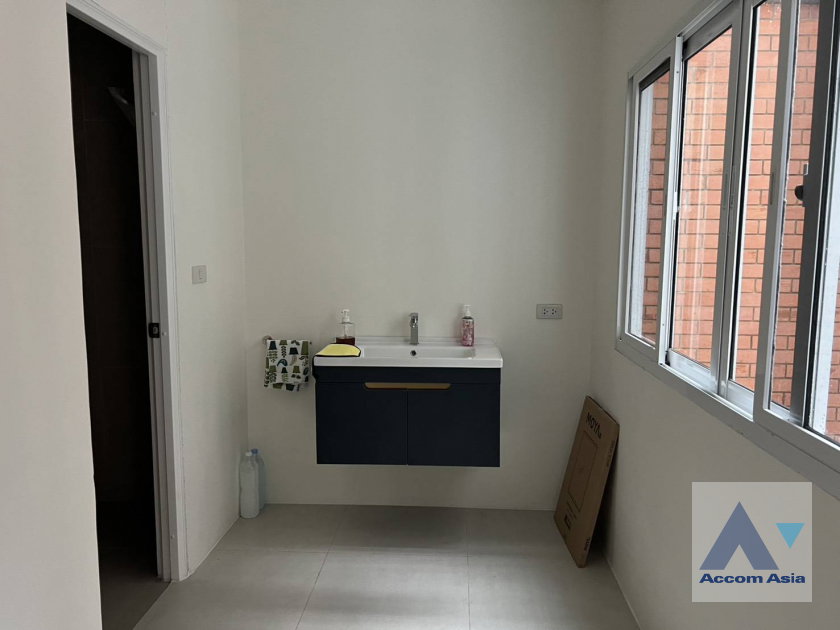 รูป 🔼🔽 AccomA 📩 Home Office 0 BR Townhouse in Thung Maha Mek (AA44985) - รูปที่ 6/10