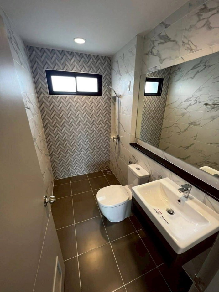 รูป 🏡 ทาวน์โฮม 3 ชั้น Premium Place Phaholyothin–Ramintra 4 ห้องนอน 3 ห้องน้ำ ทำเลศักยภาพ พหลโยธิน–รามอินทรา ใกล้ BTS พร้อมเข้าอยู่ - รูปที่ 13/19