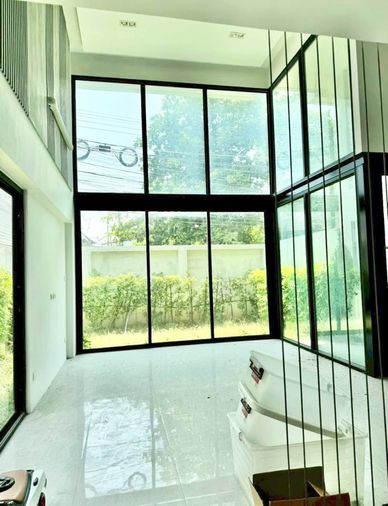 3-bed townhouse for rent, 220 sqm, 23 sq wah, AUTHEN Ladprao - Nakniwat