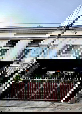 ทาวน์โฮม กรุงเทพมหานคร : ขาย ทาวน์เฮาส์ 2 ชั้น 20.8 ตรว. หมู่บ้านพลีโน่ วงแหวน–รามอินทรา