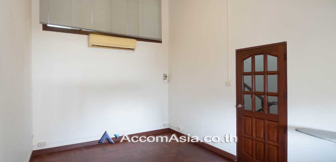 picture 🔼🔽 AccomA 📩  5 BR House @Ekkamai Villas (2520691) - 4/13
