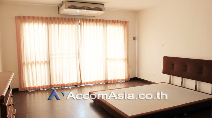 picture 🔼🔽 AccomA 📩 4 BR House @ (1714728) - 6/10