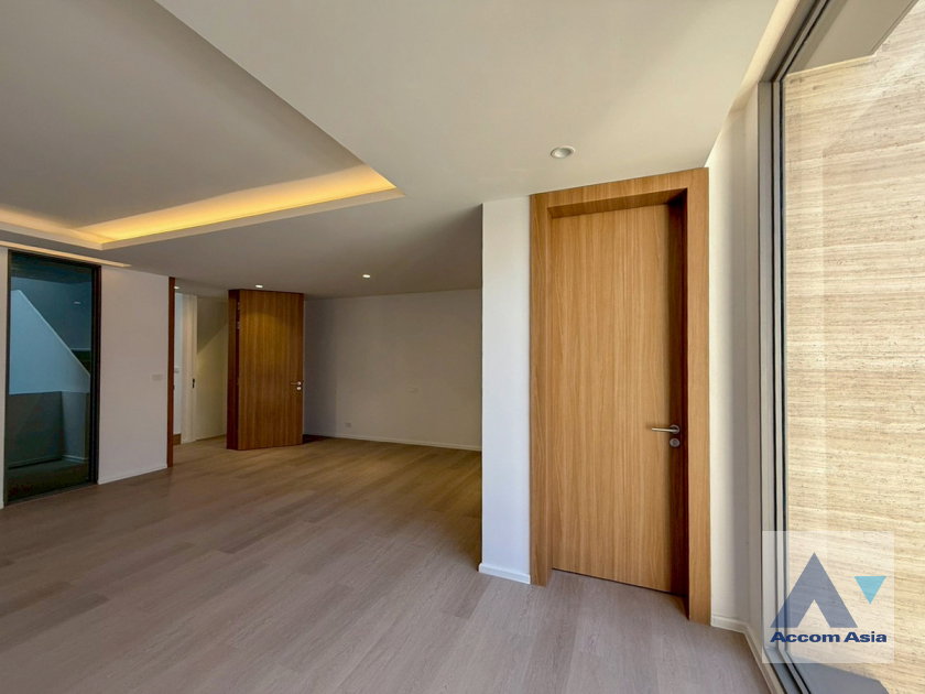 รูป 🔼🔽 AccomA 📩 Newly renovated 5 BR Townhouse in Phra Khanong Nuea (AA45540) - รูปที่ 20/20