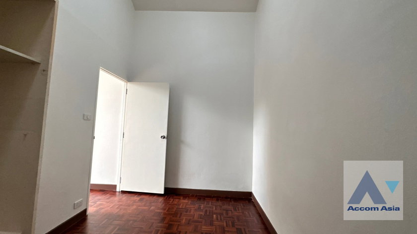 picture 🔼🔽 AccomA 📩 Home Office,Pet friendly 3 BR Townhouse @Townhouse Phaholyothin (1818219) - 10/20