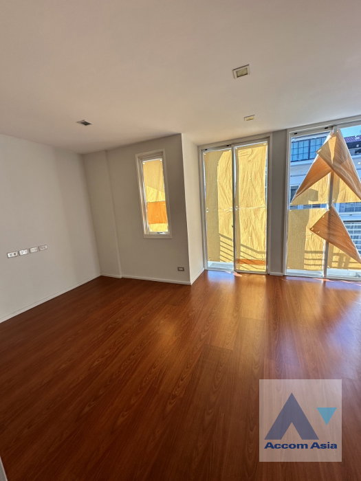 รูป 🔼🔽 AccomA 📩  3 BR Townhouse @Luxury Townhome Sathu Pradit 12 (AA40314) - รูปที่ 8/20