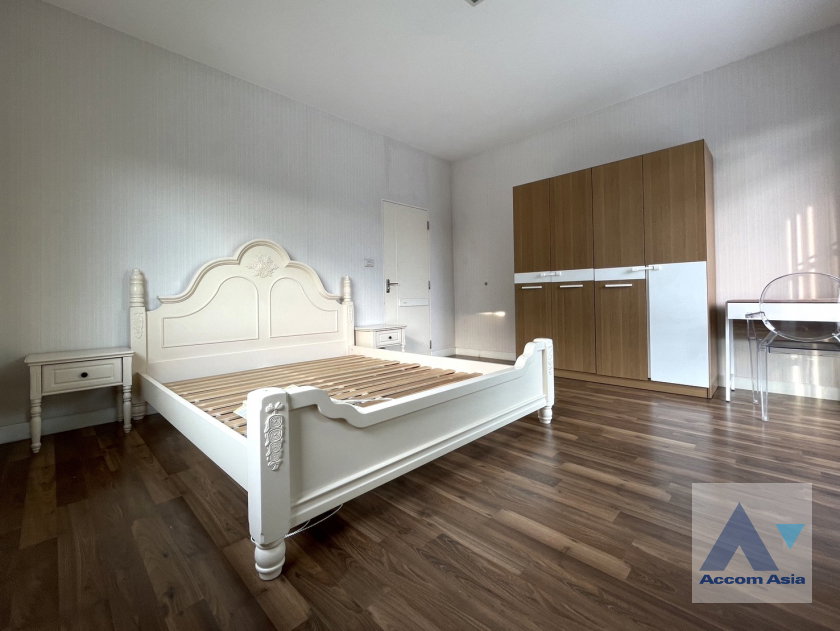 picture 🔼🔽 AccomA 📩 Wood-clad modern condo with minimalist aesthetic (AA40726) - 17/20