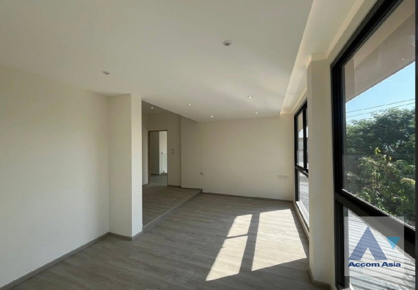 picture 🔼🔽 AccomA 📩  4 BR House in Khlong Tan Nuea (AA45239) - 10/17