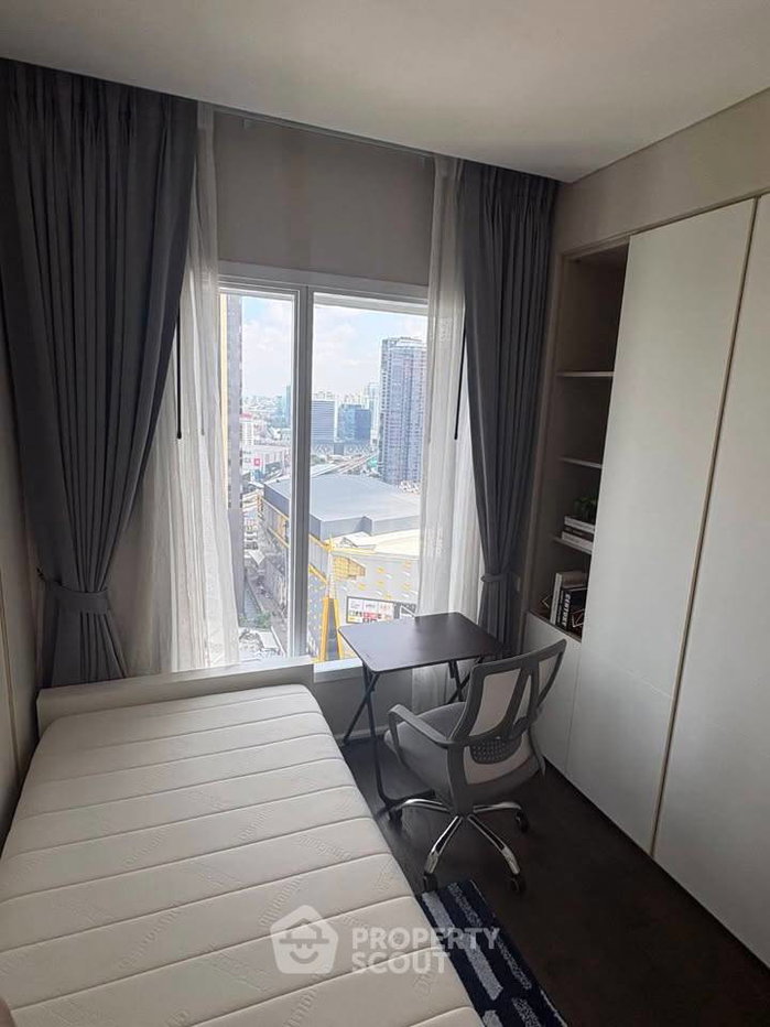 picture 2-BR Condo at The Saint Residences near MRT Phahon Yothin (ID 2773609) - 10/13