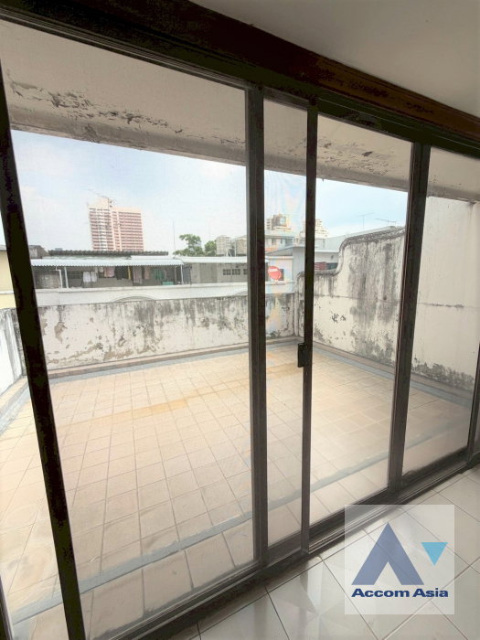 รูป 🔼🔽 AccomA 📩 Home Office 8 BR Townhouse in Khlong Tan Nuea (AA45687) - รูปที่ 16/16
