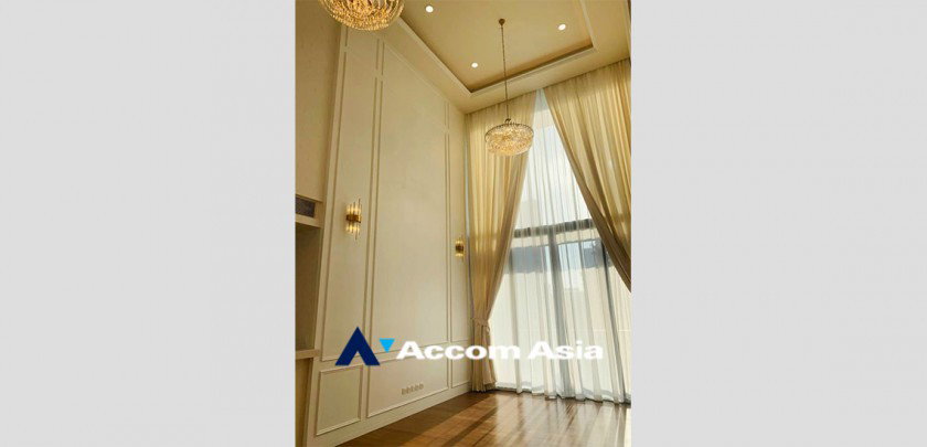 picture 🔼🔽 AccomA 📩 Elegant White-Tone Condominium in Sathorn (AA32602) - 2/9