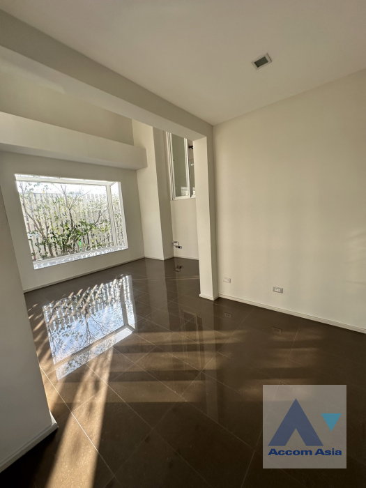 รูป 🔼🔽 AccomA 📩  3 BR Townhouse @Luxury Townhome Sathu Pradit 12 (AA40314) - รูปที่ 13/20