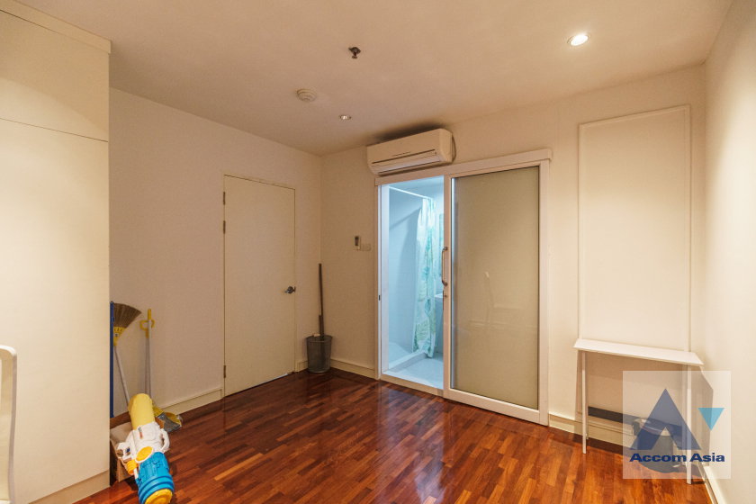 รูป 🔼🔽 AccomA 📩 Elegant high-floor condo with wood finishes at Baan Suan Petch (1520431) - รูปที่ 17/20