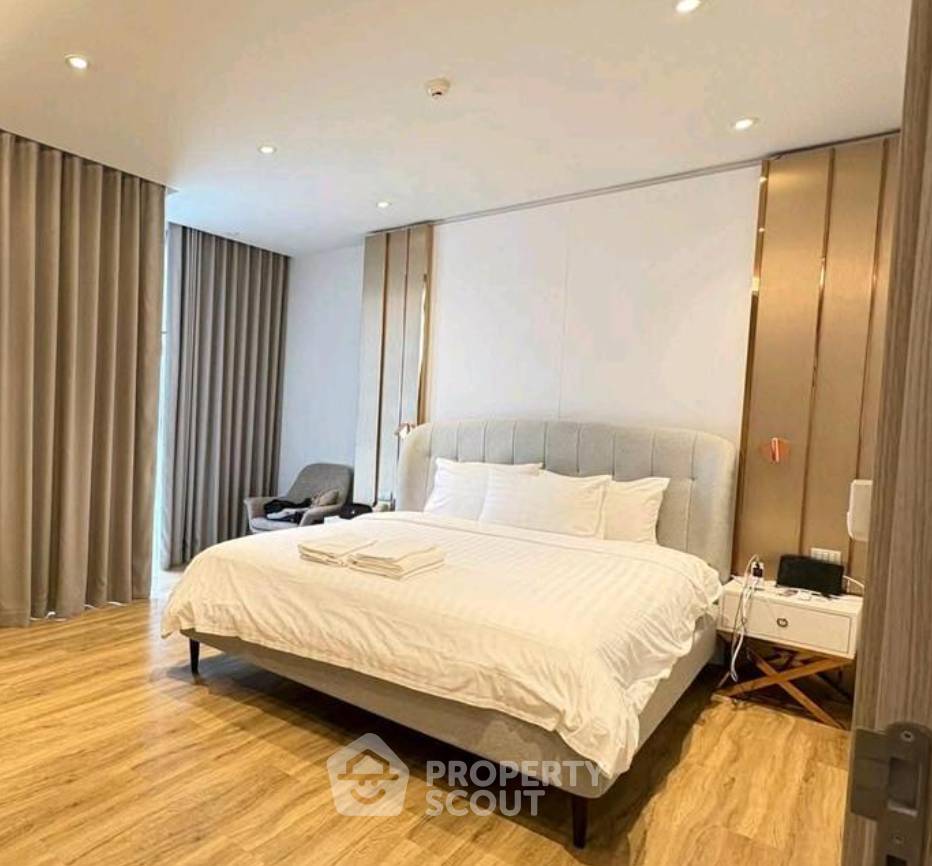 รูป คอนโด 3-ห้องนอน ที่ แบร์ริ่ง เรสซิเดนซ์ ใกล้ BTS แบริ่ง (ID 2399708) - รูปที่ 2/6