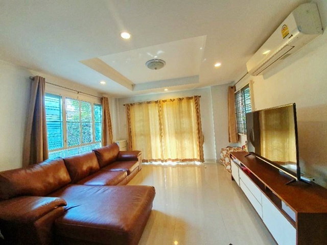 รูป ถูกที่สุดในโลก ใกล้ เซ็นทรัล แจ้งวัฒนะ 900 ม. ให้เช่าบ้านเดี่ยว 2 ชั้น 3 นอน 3 น้ำ และบิ๊กซี แจ้งวัฒนะ MRT เลี่ยงเมืองปากเกร็ด - รูปที่ 3/8