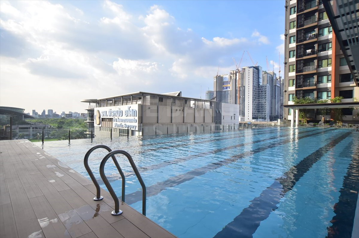 รูป 💙ขายคอนโด Life Asoke ใกล้ MRT เพชรบุรี ราคาดี ทำเลศักยภาพ - รูปที่ 3/5