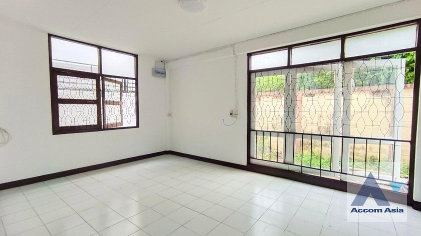 รูป 🔼🔽 AccomA 📩  5 BR House in Chan Kasem (AA40986) - รูปที่ 4/19