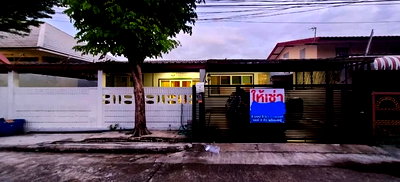 Houses for rent Muang Thong Thanee : Single-story house for rent, 3 bedrooms, 3 bathrooms.