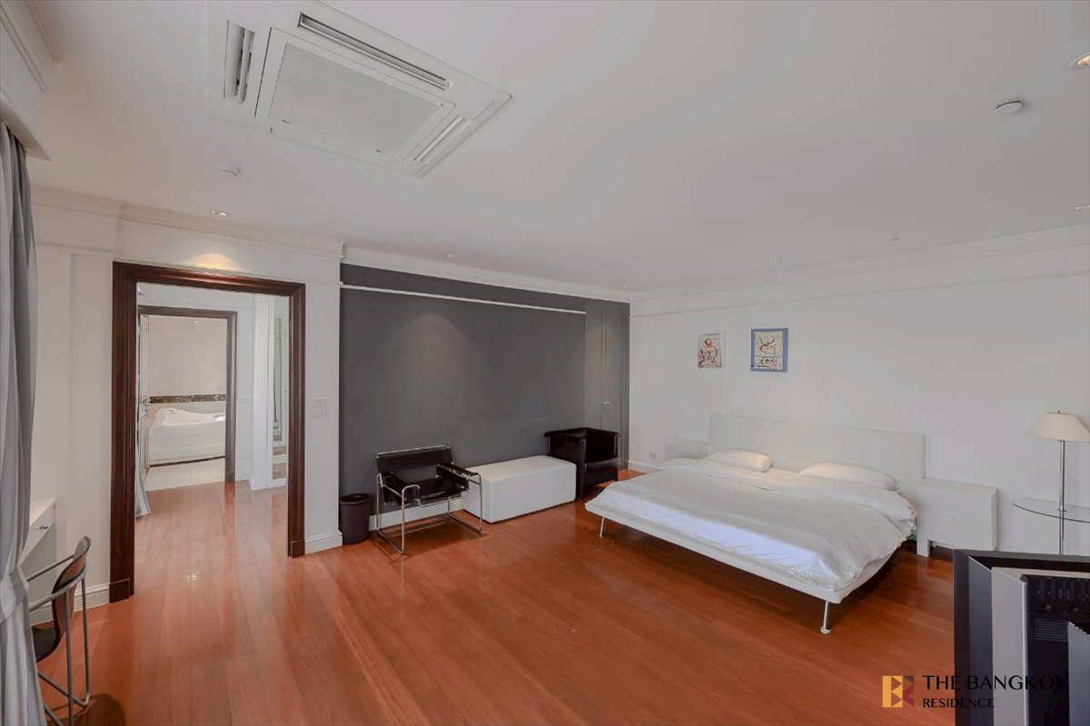 รูป ขายเพนท์เฮ้าส์หรู Las Colinas Condo ใกล้ BTS อโศก 5 ห้องนอน เพดานสูง โปร่งโล่ง - รูปที่ 9/18