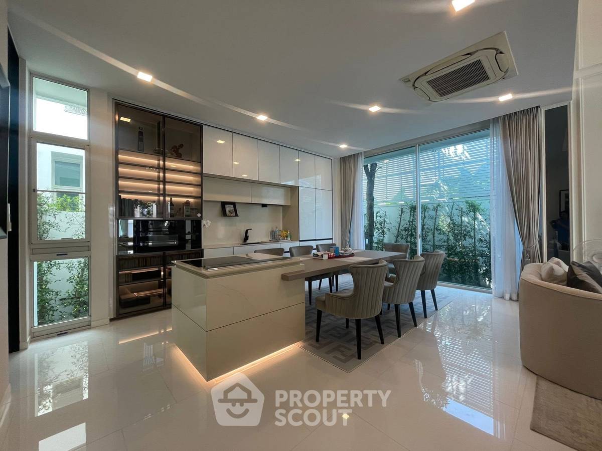 รูป บ้าน 4-ห้องนอน ที่ วิเว่ เอกมัย – รามอินทรา ใน นวมินทร์ (ID 2774207) - รูปที่ 4/15