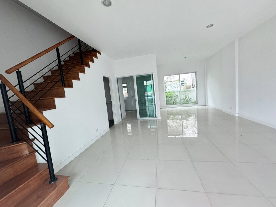 รูป ให้ เช่าทาวน์โฮม วิสต้าวิลล์ 180 (Vistaville 180) เทพารักษ์ ติดถนนใหญ่ ใกล้วงแหวนกาญจนาภิเษกและทางด่วน - รูปที่ 5/12