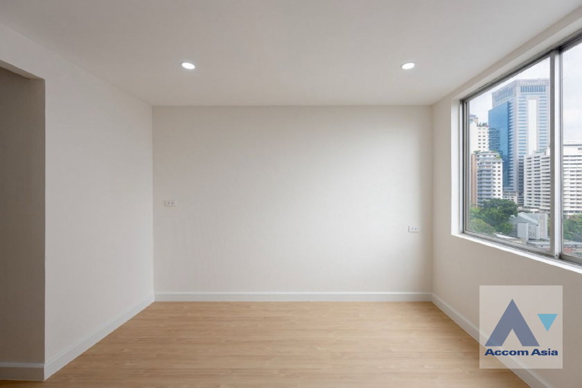 รูป 🔼🔽 AccomA 📩 Spacious corner unit with modern white finishes and green-tile bathrooms (AA43454) - รูปที่ 12/20