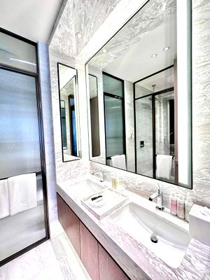 Condos for rent : Luxury Condo for Rent Chidlom | City Lifestyle Luxury | Near BTS Chidlom | 190,000 THB/Month | คอนโดหรูให้เช่า ชิดลม ไลฟ์สไตล์เมือง หรูหรา ใกล้ BTS ชิดลม 190,000 บาท/เดือน – LTH14799