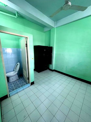 Apartment building for sale MRT Bang Khae : Apartment business for sale in a prime location, near The Mall Bangkae shopping center.