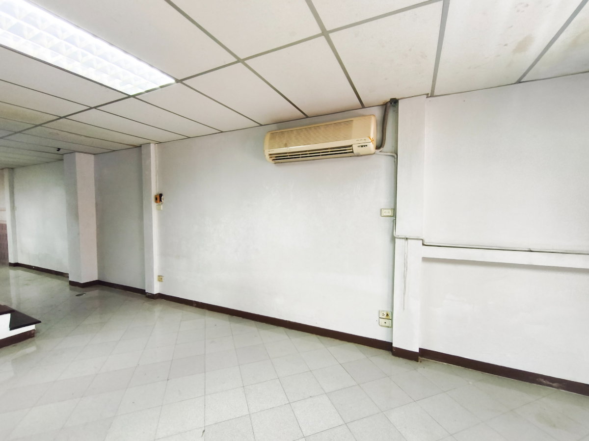 รูป ขายด่วน 🏡 ทาวน์เฮ้าส์ 2 ชั้น "บ้านสินพัฒนา 4" เพียง 1.85 ล้าน ทำเล งามวงศ์วาน – รัตนาธิเบศร์ - รูปที่ 21/25