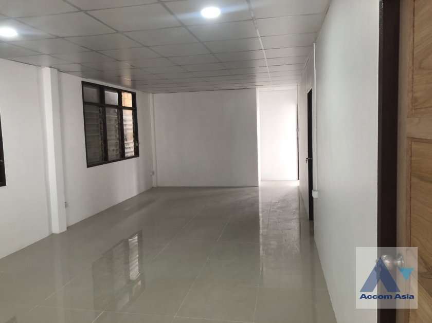 รูป 🔼🔽 AccomA 📩 Home Office,Office 5 BR House in Khwaeng Sam Sen Nai (AA36181) - รูปที่ 13/17