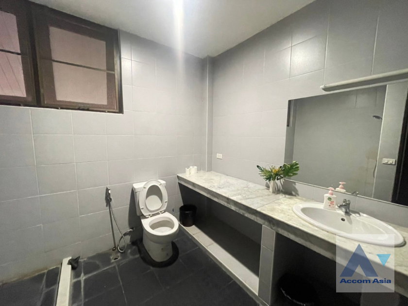 รูป 🔼🔽 AccomA 📩 Home Office 8 BR House in Wang Thonglang (AA38577) - รูปที่ 18/20