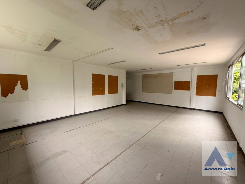 picture 🔼🔽 AccomA 📩 Home Office 0 BR House in Khlong Tan Nuea (AA44853) - 3/18