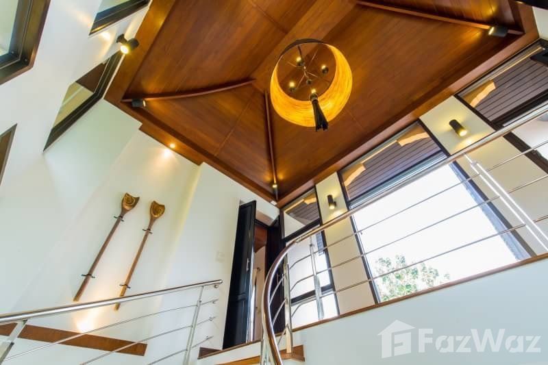 picture Luxurious Thai-Modern Villa with Beautiful Pool and Gazebo 1399450 - 10/18