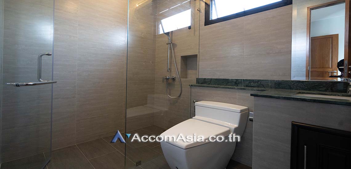 picture 🔼🔽 AccomA 📩 Pet friendly,Private Swimming Pool 6 BR House in Khlong Tan Nuea (AA28343) - 13/20