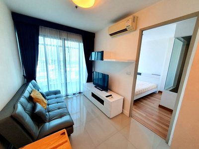 Condos for rent : 🔥Best deal for rent🔥 newly renovated unit locate next to the emergency exit at Ideo Blucove Sukhumvit